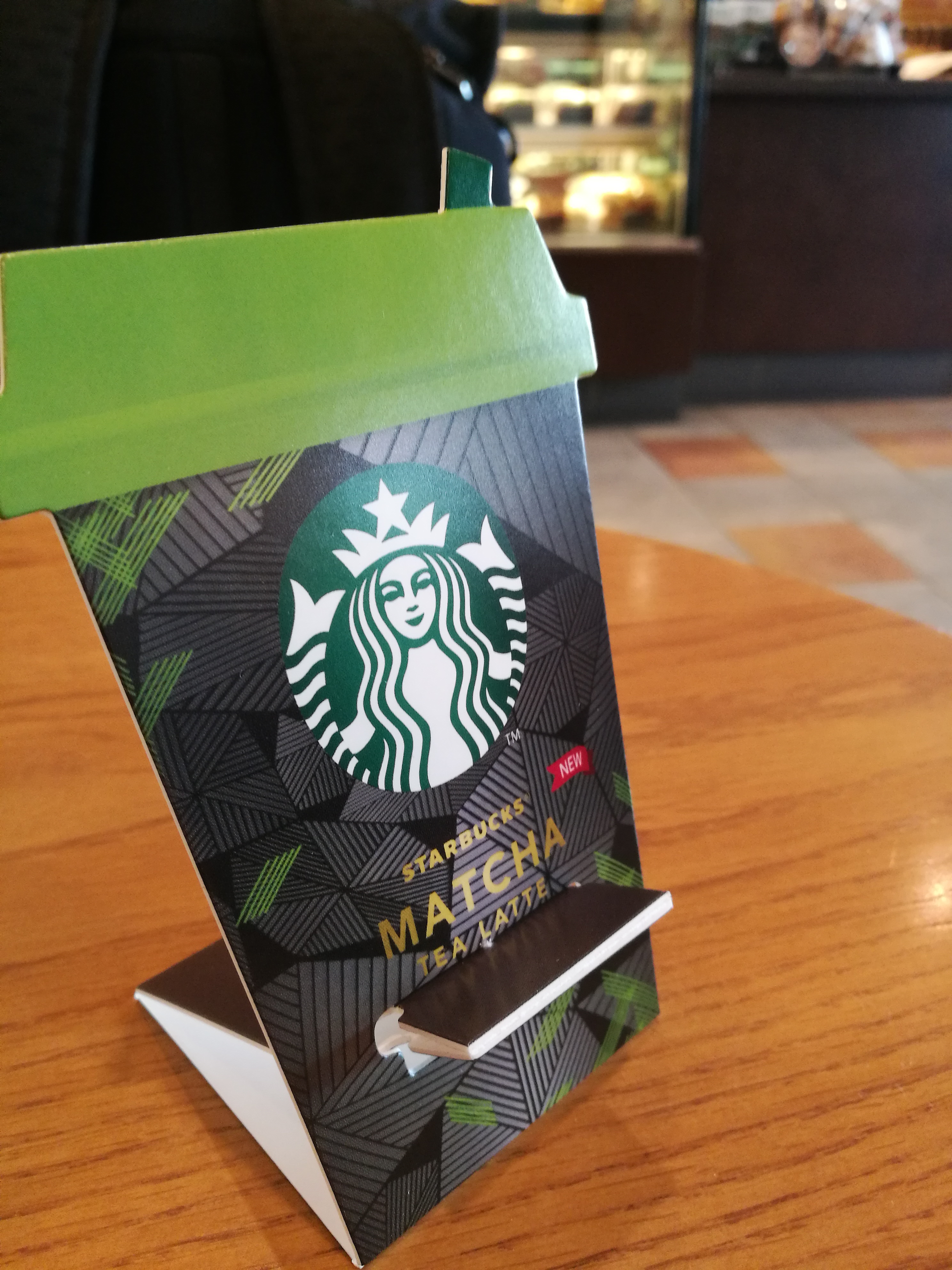 無料配布のスタバスマホスタンド完成無料配布のスタバスマホスタンド完成