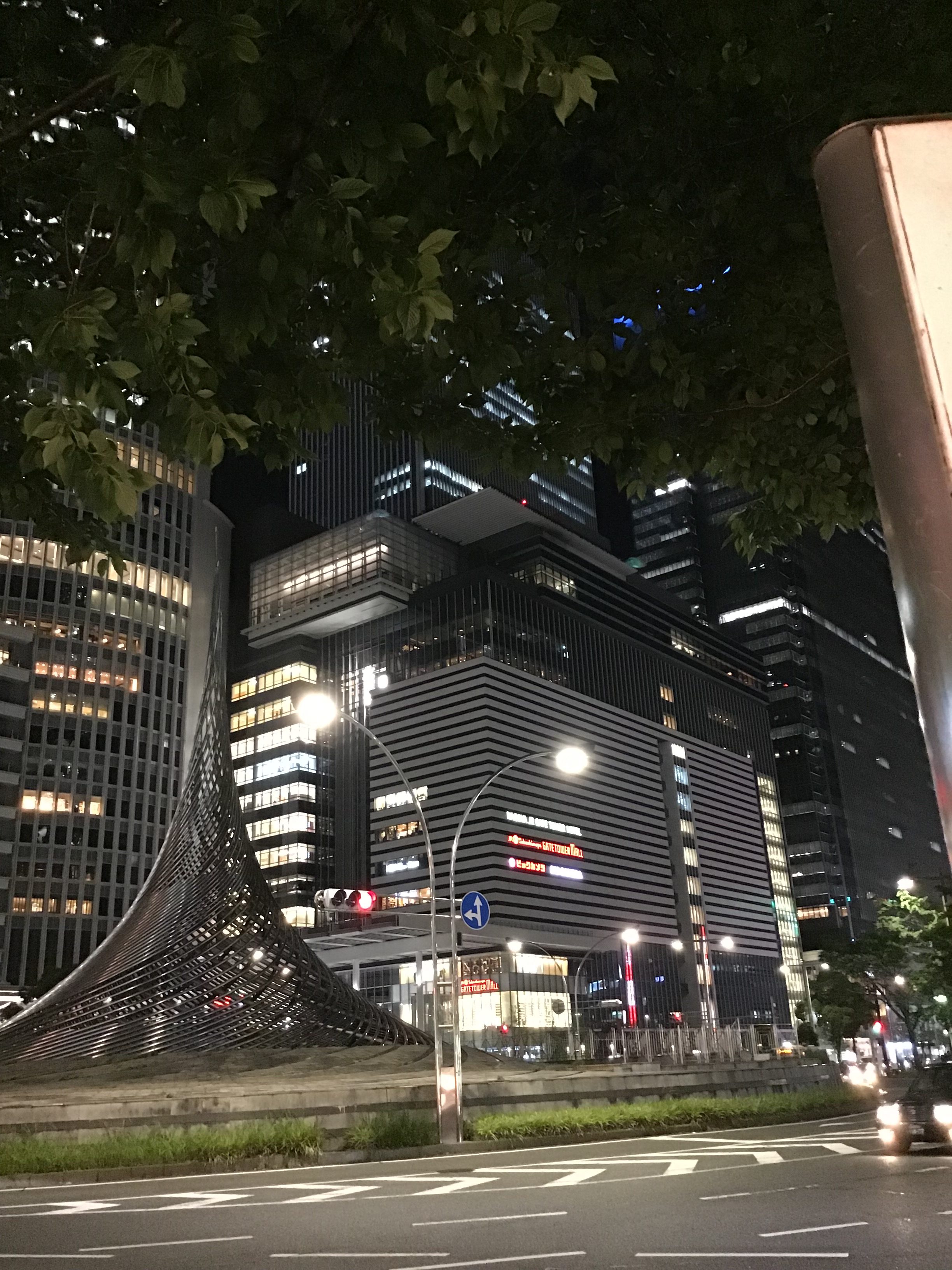 名古屋駅ビル夜