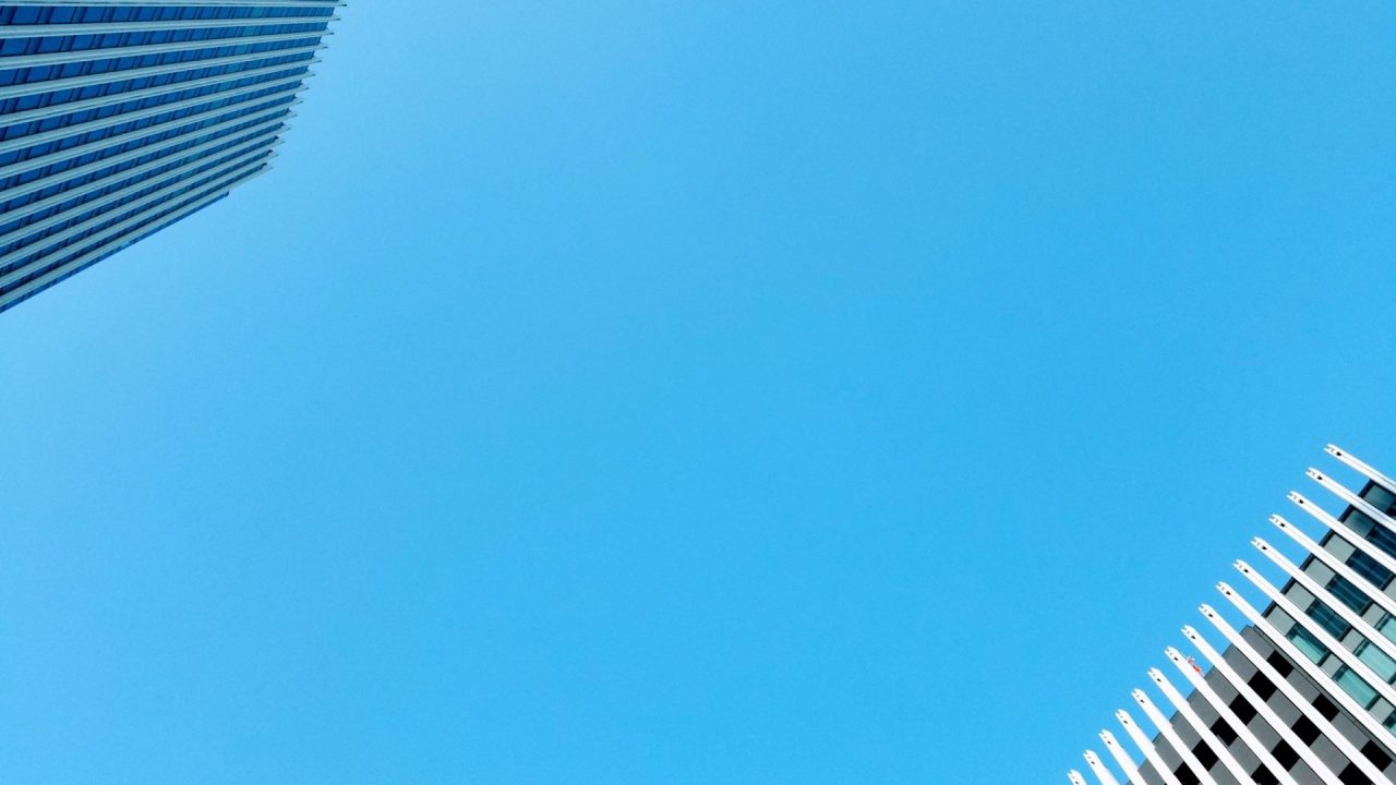 青い空