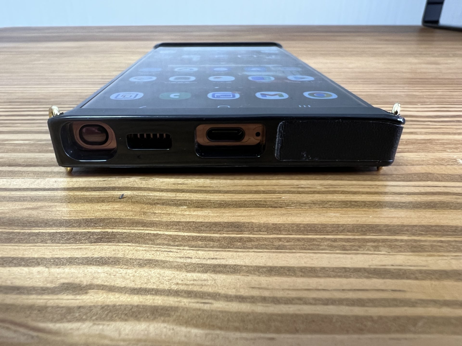  Samsung Galaxy S22 Ultra (2022) 用のベスト充電器 10 選