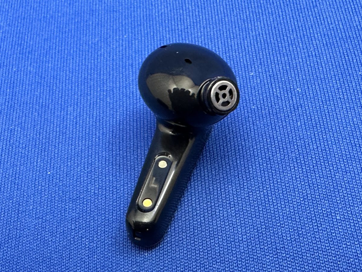 EarFun Air Pro 3イヤーピース着脱部分